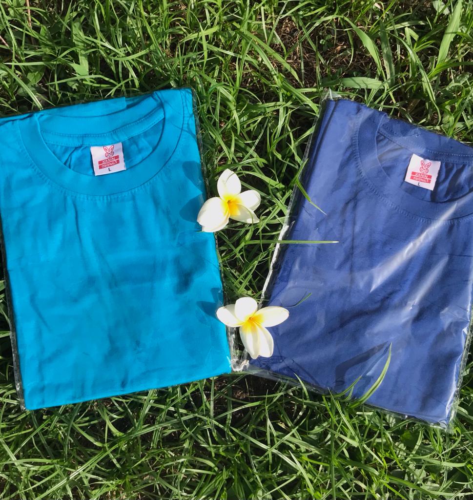 LoexFashion's tweet photo. @barllymarma A plain tee shirt in his favorite color for ₦3,500 
Then delivery 2k
Free birthday packaging and note https://t.co/uxoOaNh4Mj