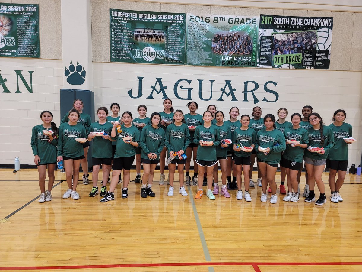 LadyJags1's tweet photo. What a great week at basketball camp.  The future looks bright! Congrats to our first and second place tournament winners.  @MsAcosta06 @MsHallScience @jazamama @JordanNISD @Warren_GBB https://t.co/I768bFEDnE