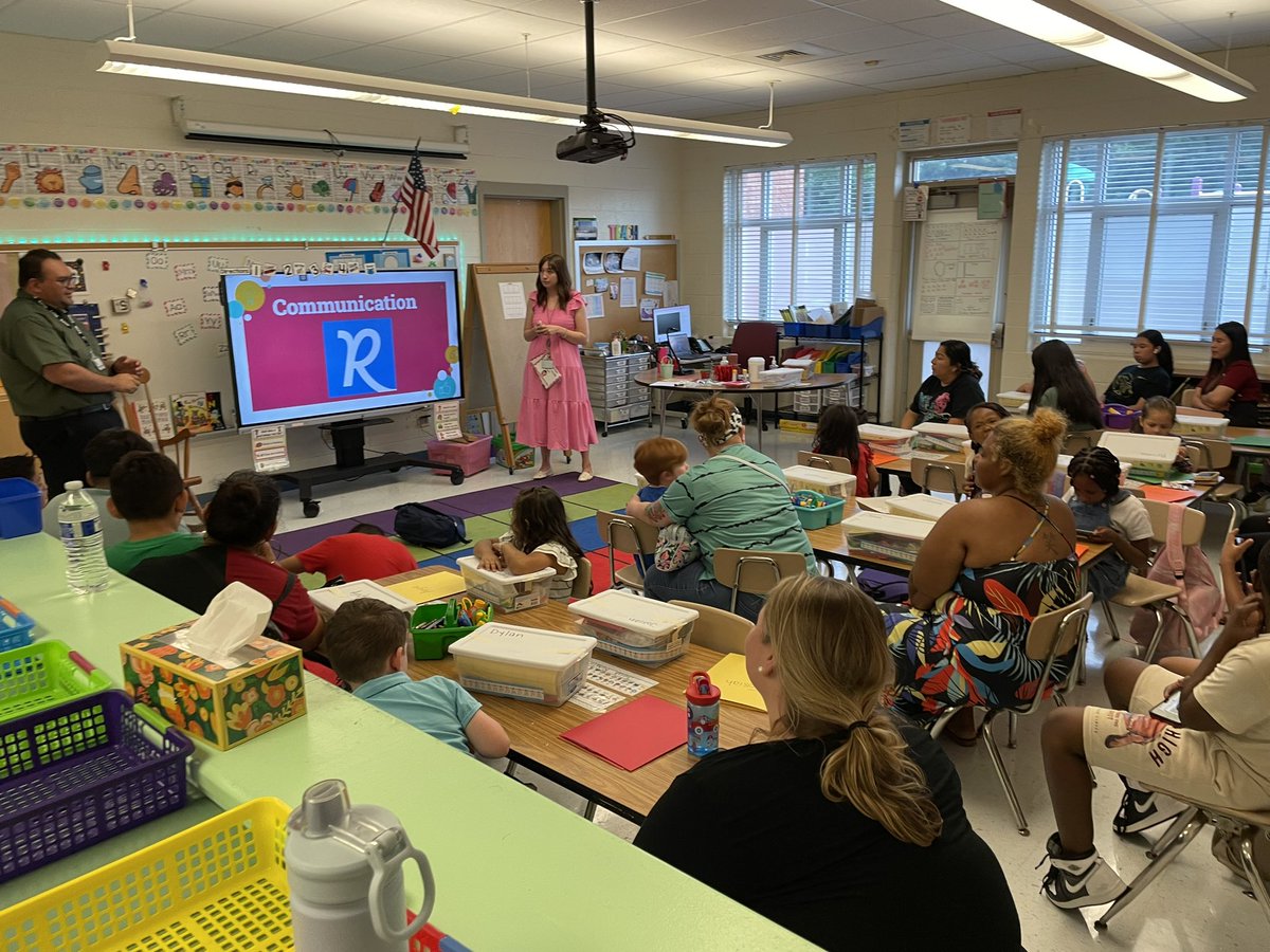 Arcola ES Community School Liaison tweet media