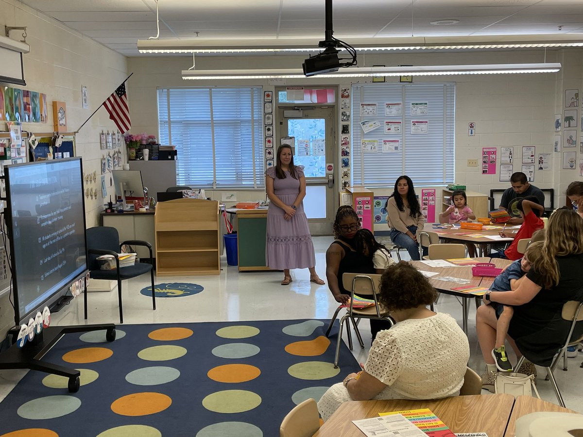 Arcola ES Community School Liaison tweet media