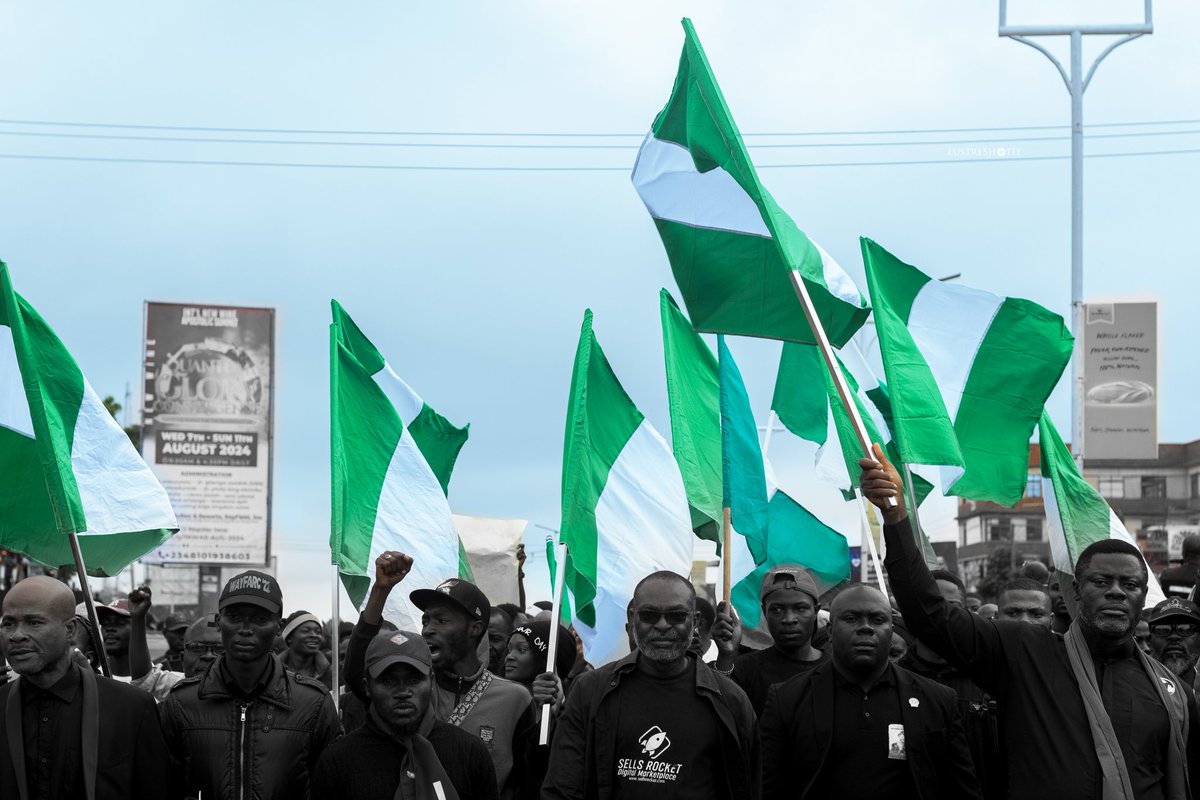 lustreshotit's tweet photo. The protest from my lens.
Made a video as well.
Would be posting shortly after this.
#EndBadGovernanceInNigeria
#ReduceInflation
#JosEndGovernance
#MakeLIfeEasierForNigerians https://t.co/3CHrQtzMLd
