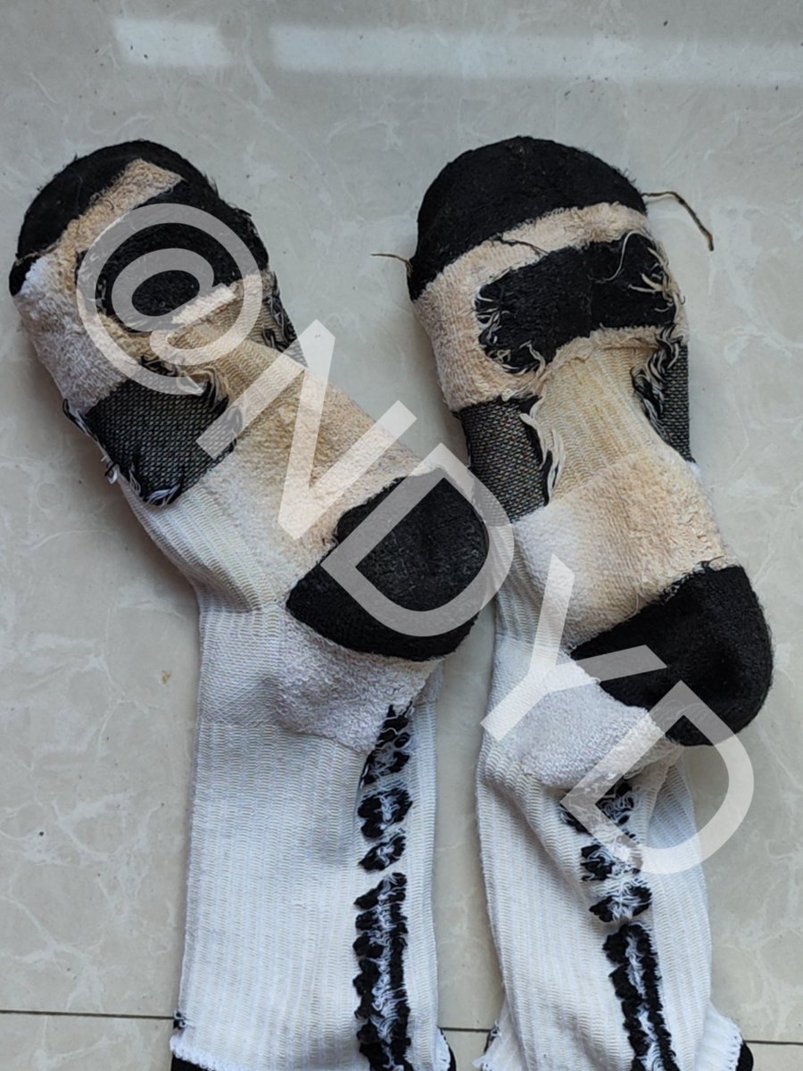 猜这个袜子穿了几周，随机抽一个人不送东西纯抽。