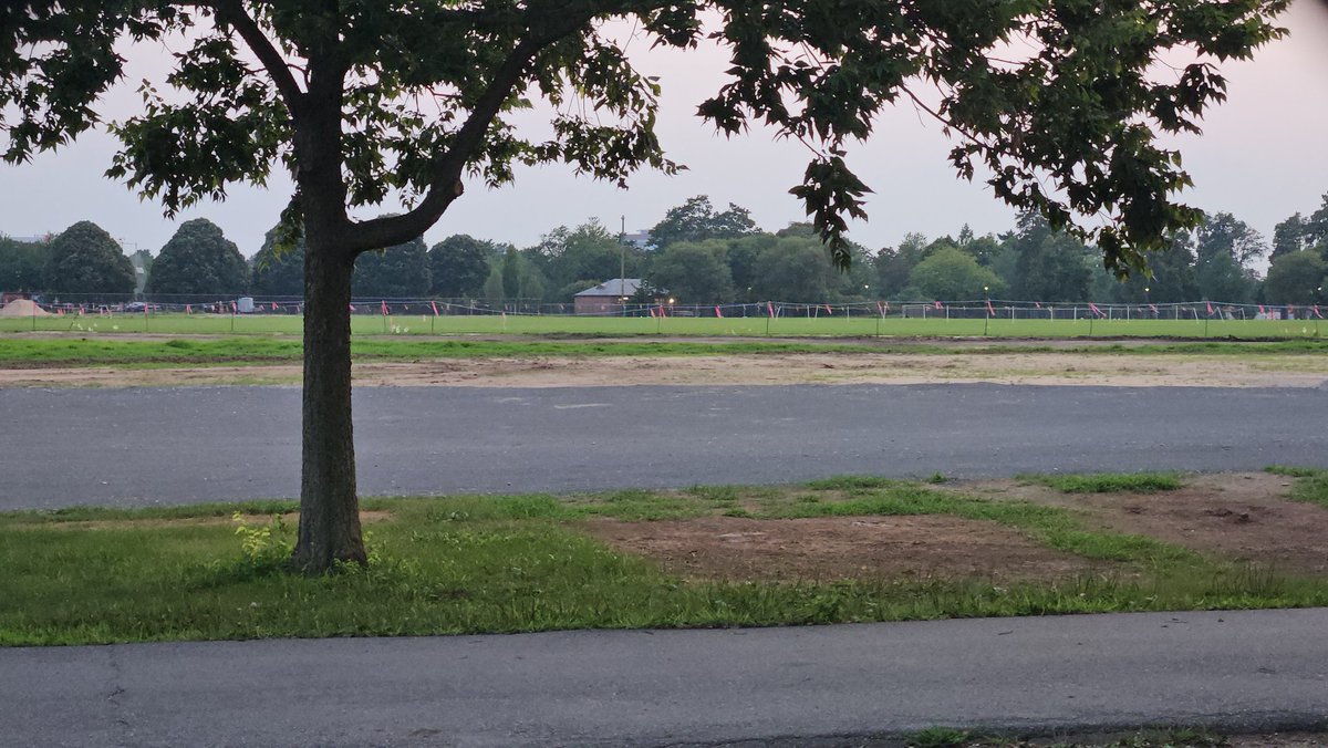 sasim1's tweet photo. @NikhilNaz @vikrantgupta73 current status of Nassau County International Cricket Stadium. I know @NikhilNaz was seen emotional when he did a video there that it will be dismantled soon. So here it is. Field and pitch will still be there for the use. https://t.co/J8ulKk9shi