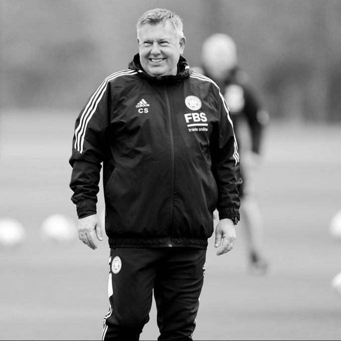 _FootNewz_'s tweet photo. 🚨NEWZ🚨

Ancien entraîneur d'Aston Villa ou encore Leicester City plus récemment, le coach anglais Craig Shakespeare est malheureusement décédé le jeudi 1er août à l'âge de 60 ans.

Paix à son âme et toutes nos condoléances à ses proches et sa famille 🙏
