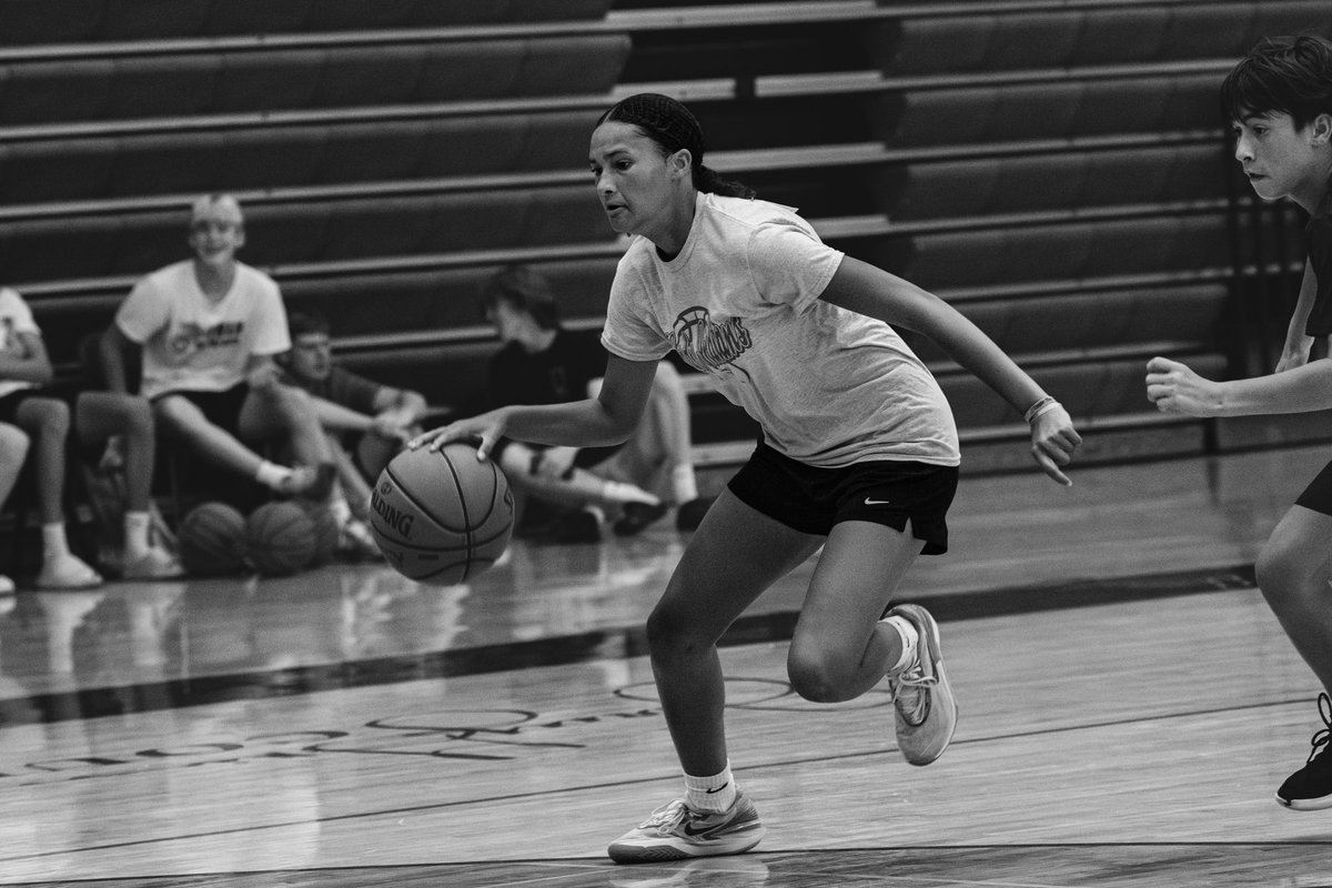 GMHoopsAcademy's tweet photo. These kids work!!!! Love to see these kids in the gym aspiring to be the best athletes they can be. Year one was a blast and can’t wait to see all the growth we have in year 2! https://t.co/xkmjuDEx8t