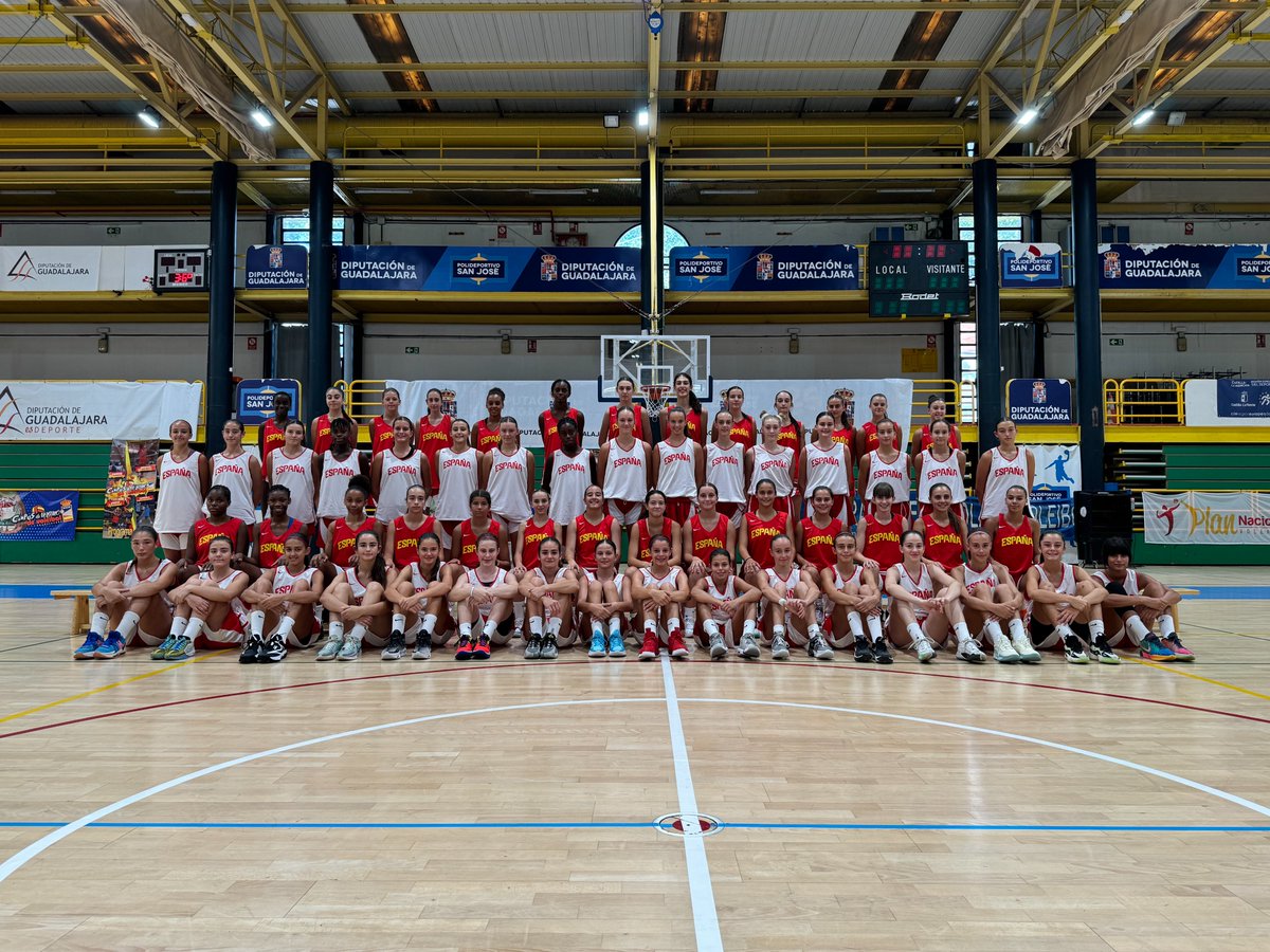 Trabajando con los más pequeños de cara al futuro 👀💪

La #U12F 🇪🇸 se suma a la concentración de la #U13F 🇪🇸 en Guadalajara con ganas de mejorar día a día 🙌

#SomosEquipo