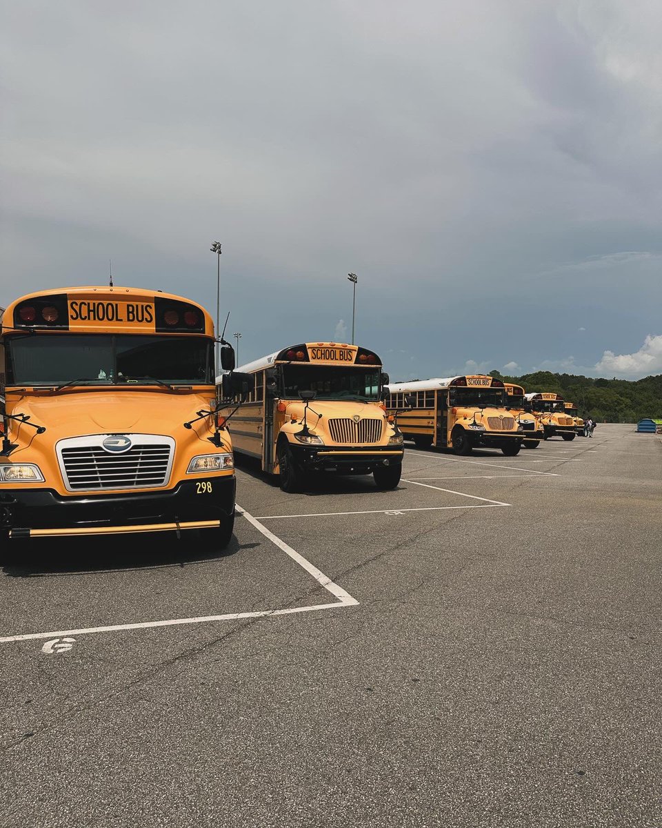 ColonelsCass's tweet photo. We had a great first day of school! https://t.co/zUXWcsevAu