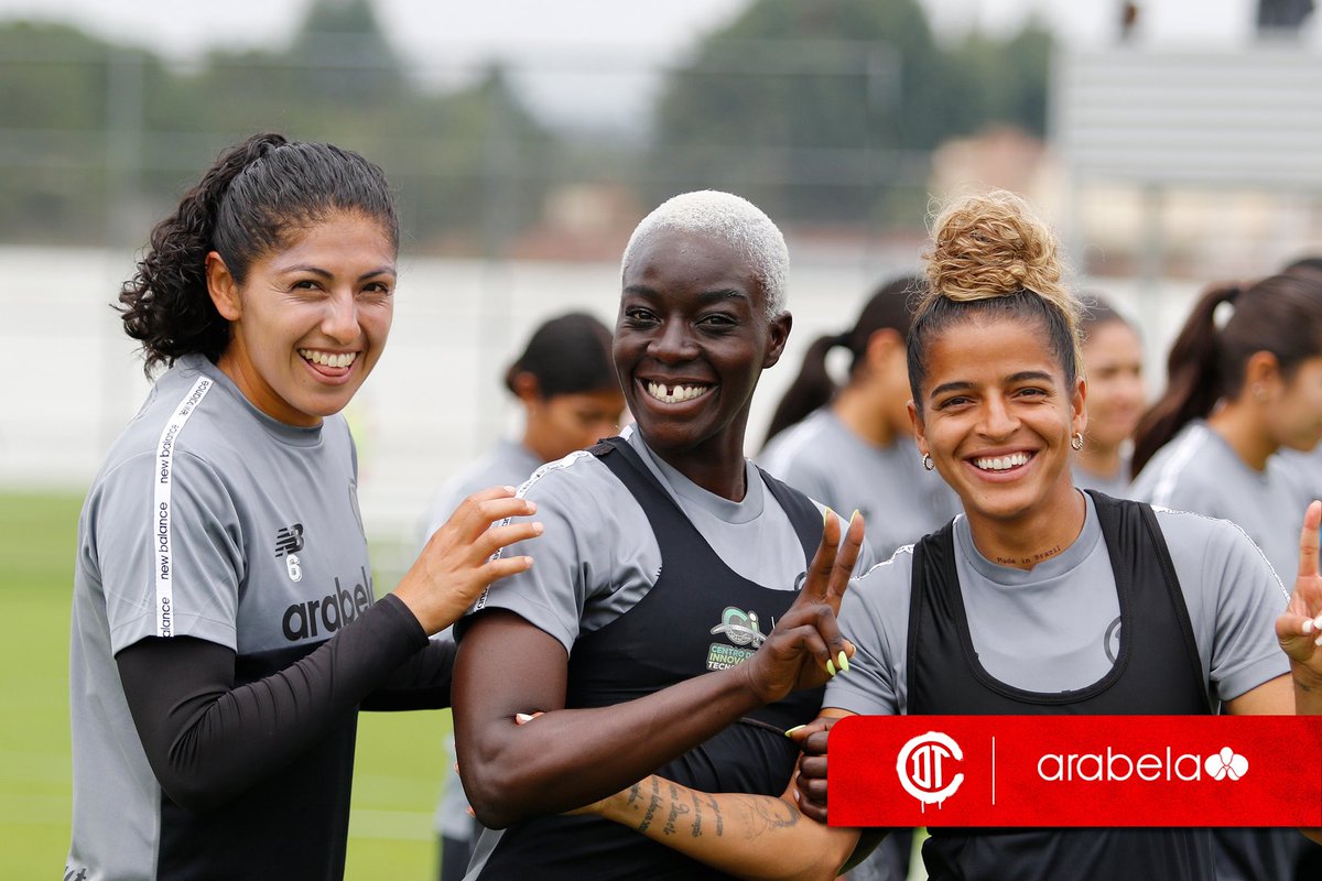 TolucaFemenil's tweet photo. 😃🔝 La actitud a tope, como siempre.
#TodosJuntos | #Arabela https://t.co/AKt875ldQL
