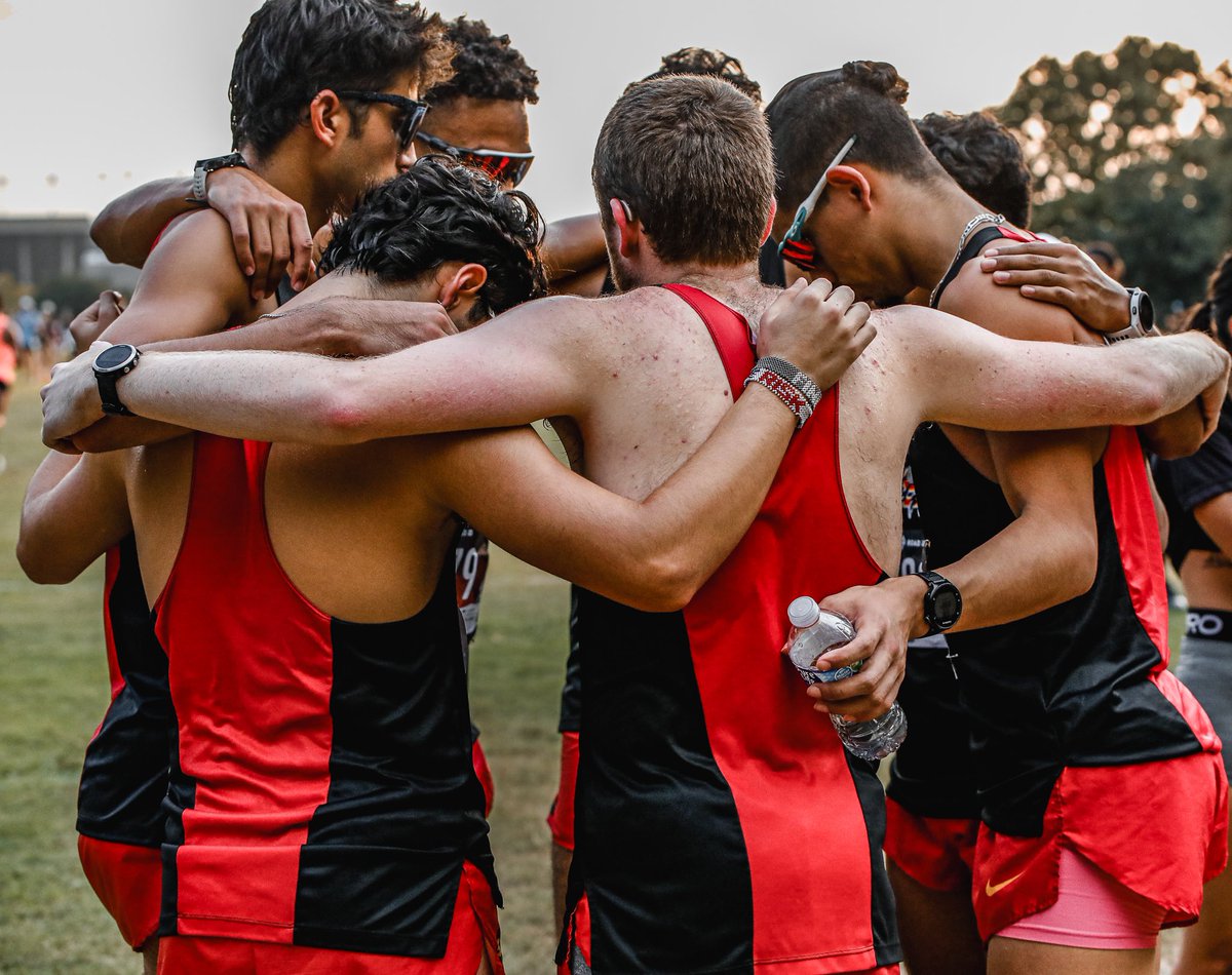 USTAthletics's tweet photo. 2024 Cross Country Schedule 
🔥🏃‍♀️🏃‍♂️💨

#CeltCulture | #GoCelts https://t.co/IyAScuYniw