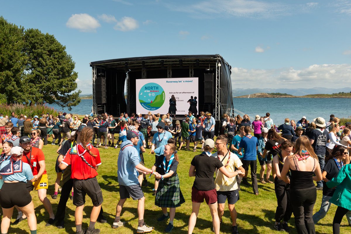 UKContingent's tweet photo. Ceilidh time! Our @ScoutsScotland patrols organised and led an excellent session for 150 participants from across Europe! #NORTHoftheOrdinary https://t.co/XtNPYttXBP