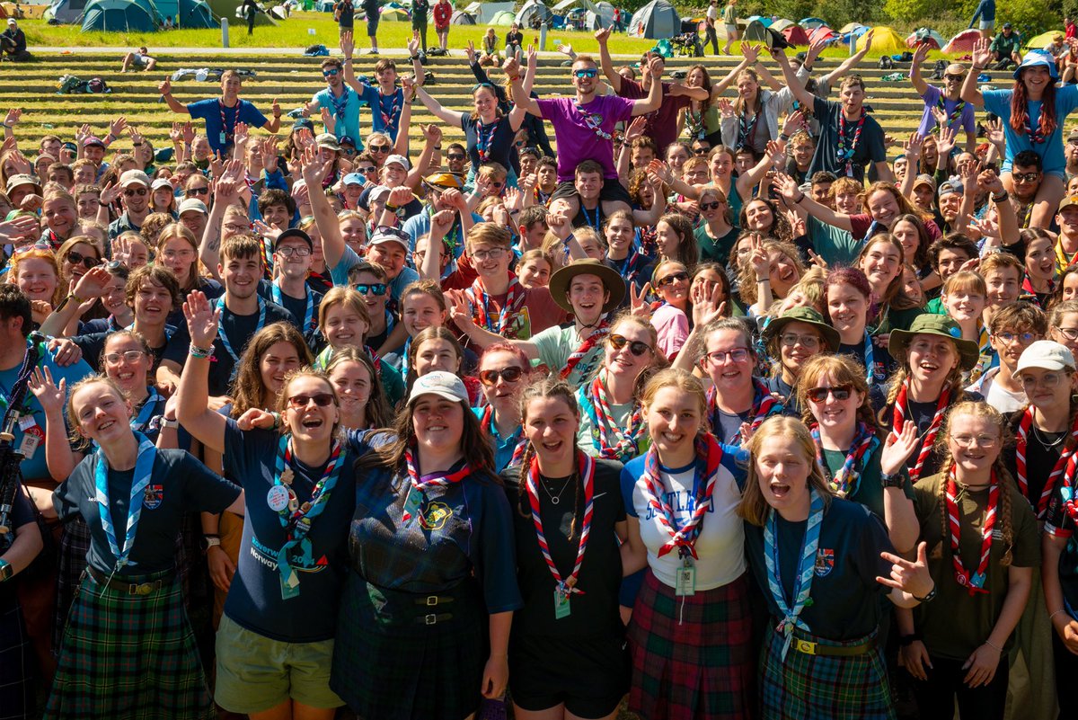 UKContingent's tweet photo. Ceilidh time! Our @ScoutsScotland patrols organised and led an excellent session for 150 participants from across Europe! #NORTHoftheOrdinary https://t.co/XtNPYttXBP