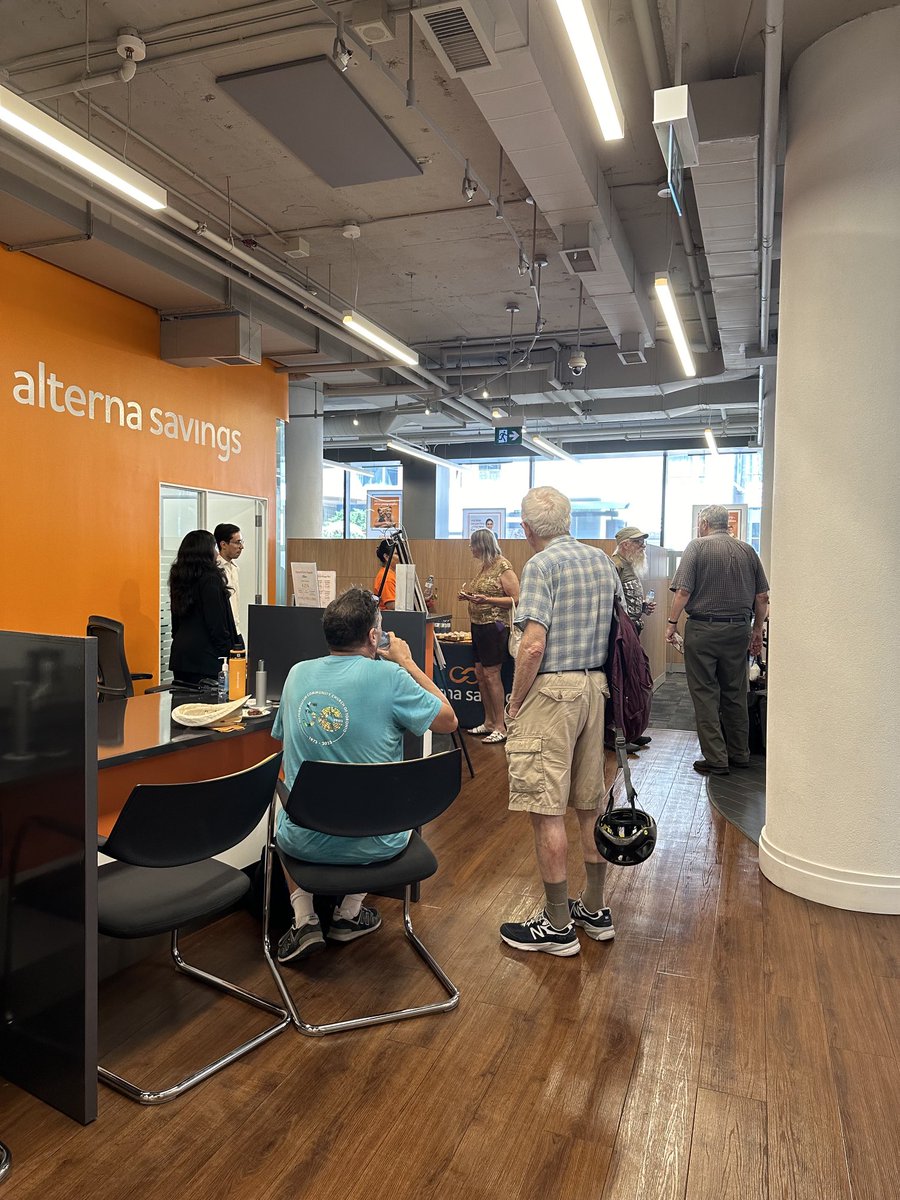 Frugina's tweet photo. At our Bay branch enjoy meeting a number of our long time members - some over 35 years. A genuine Thank You for your loyalty. And one or two new ones - loving our ⁦@alternasavings⁩ Orange balloons. #TheGoodInBanking https://t.co/INzQ7u6sB7