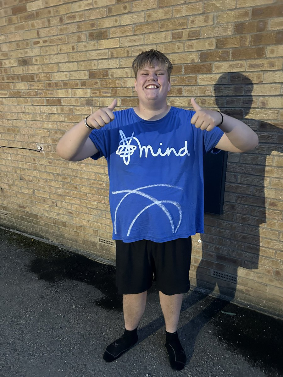 Thehullboy1's tweet image. Day 4 of running 15 miles every day this week completed! Struggled today physically and mentally but delighted to get it done. To do it for @MindCharity is what’s fuelling me on! We are all in the battle together. Your life and mental health matters, keep battling❤️🙏