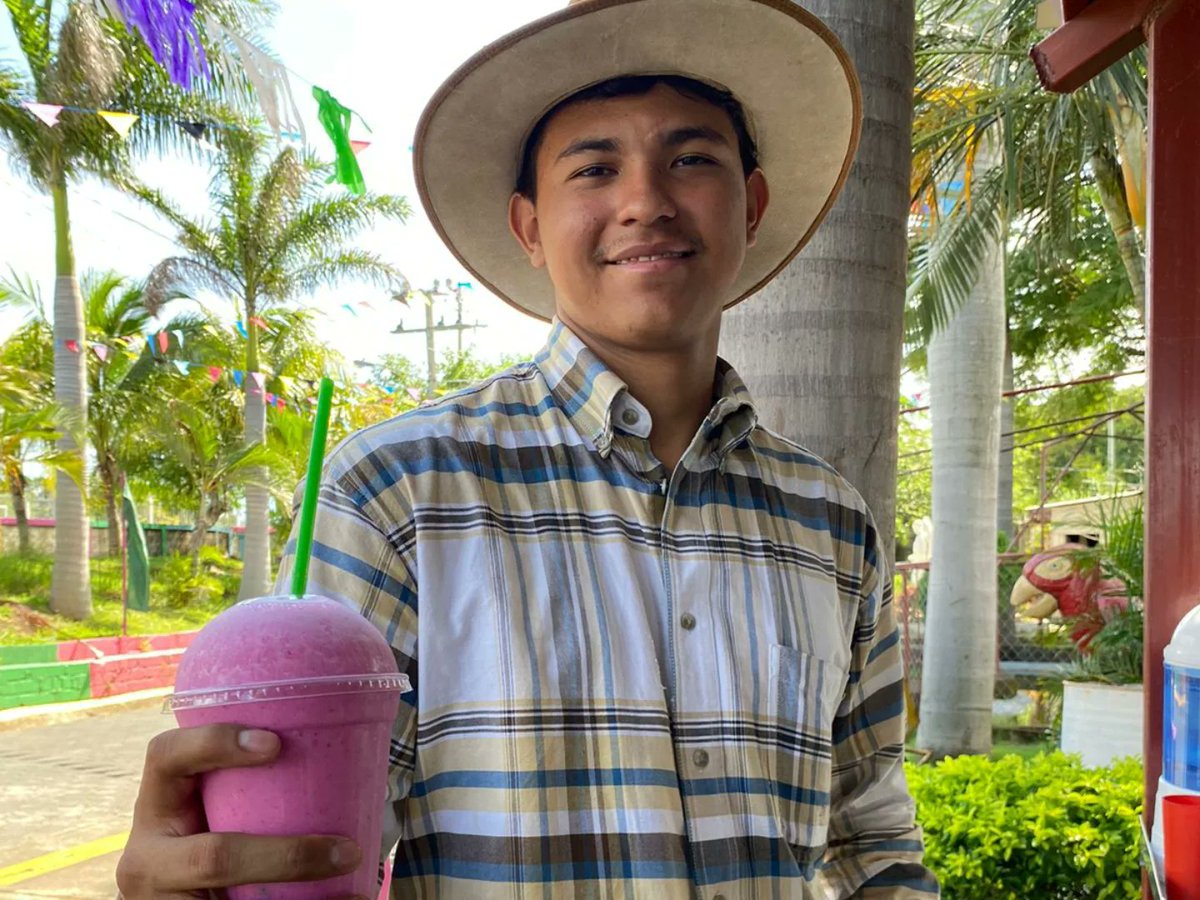 !Que sabrosos batidos NICATÍ ! 😋😋

📍Disfrútalos en la entrada del Parque Nacional de Ferias 😊🥭🥝🍉🍍

#Nicaragua #MEFCCA #FeriaNacional