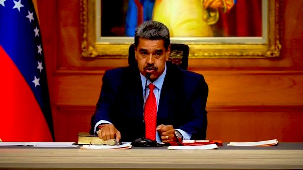 Estoy dispuesto a PERDER todos los SEGUIDORES y las VISUALIZACIONES pero seguiré APOYANDO A VENEZUELA  y a su LEGÍTIMO PRESIDENTE MADURO ✊🏻. 

#MaduroPresidente #VenezuelaNoEstáSola