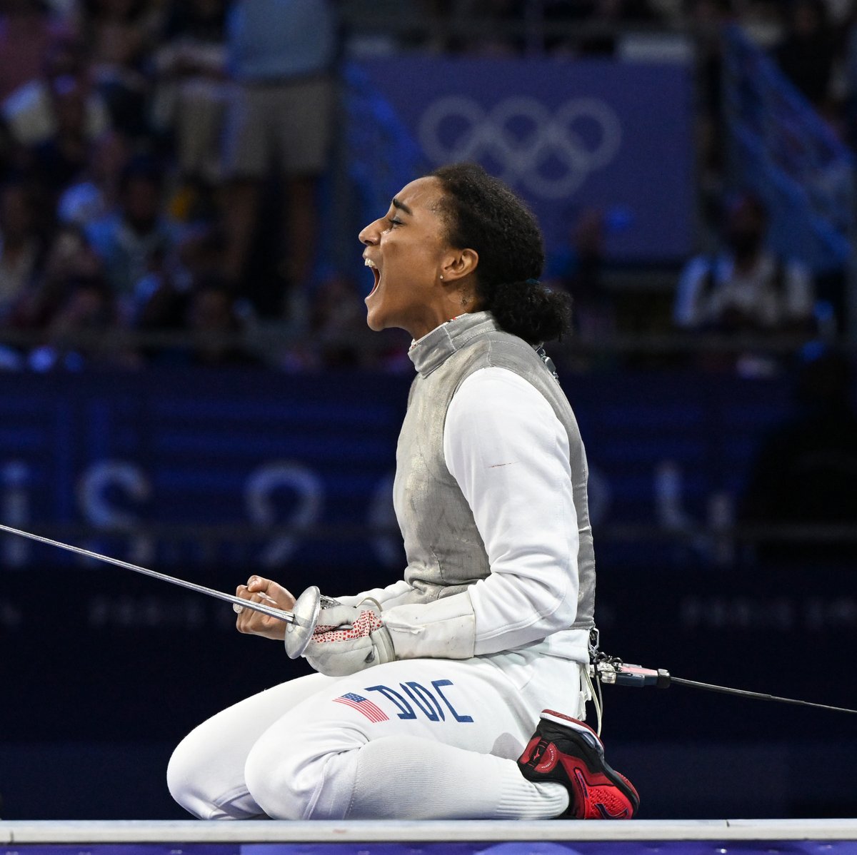 FIE_fencing's tweet photo. Congrats, Team USA for striking gold in women's team foil! Way to bring it home, ladies!🥇🇺🇸 

@USAFencing @Federscherma @Olympics @paris2024
#fencing #RoadToParis #OlympicGames #Olympics #Paris2024
📸 © FIE 2024/Augusto Bizzi &amp; Eva Pavia https://t.co/qPMt5ZblTC