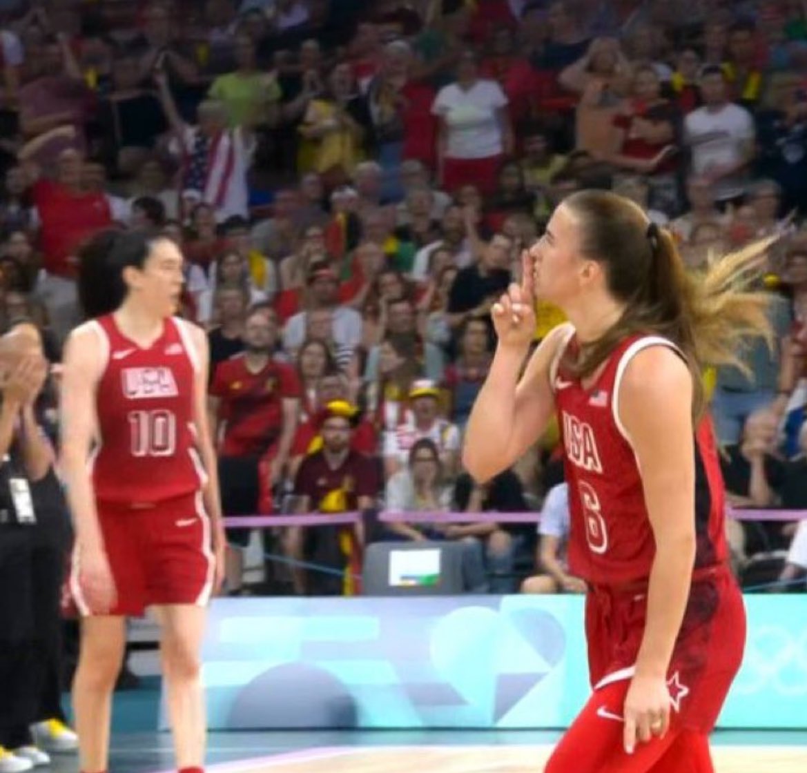 Sabrina Ionescu with that dagger three at the end sheesh