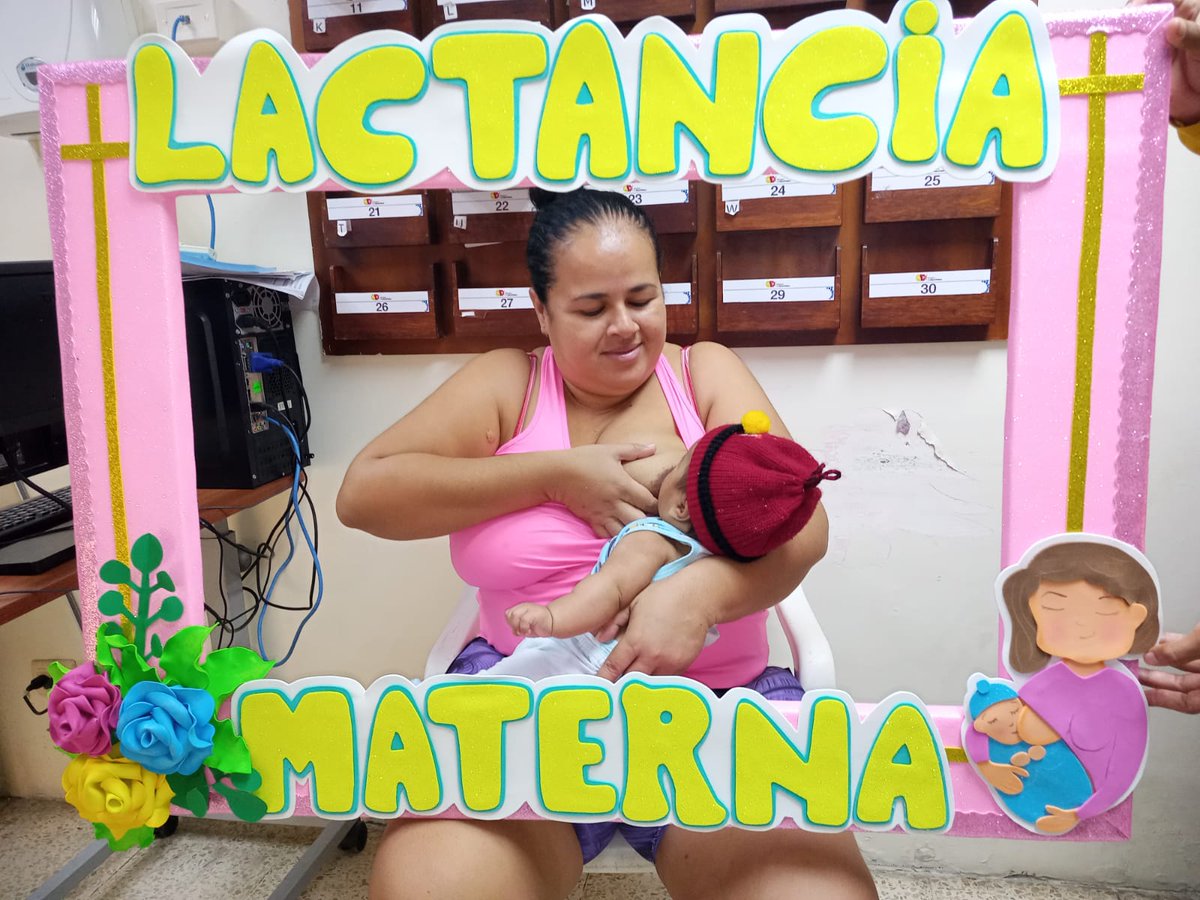 Salud_Guayas's tweet photo. #ElNuevoEcuadorResuelve I Como parte de las actividades organizadas por recordarse la Semana de la Lactancia Materna, los CS del #Distrito09D01 de @Salud_Ec, efectúan sensibilizaciones sobre esta temática, dirigido a sus usuarios y comunidad en general. https://t.co/HDKCHKE3xv