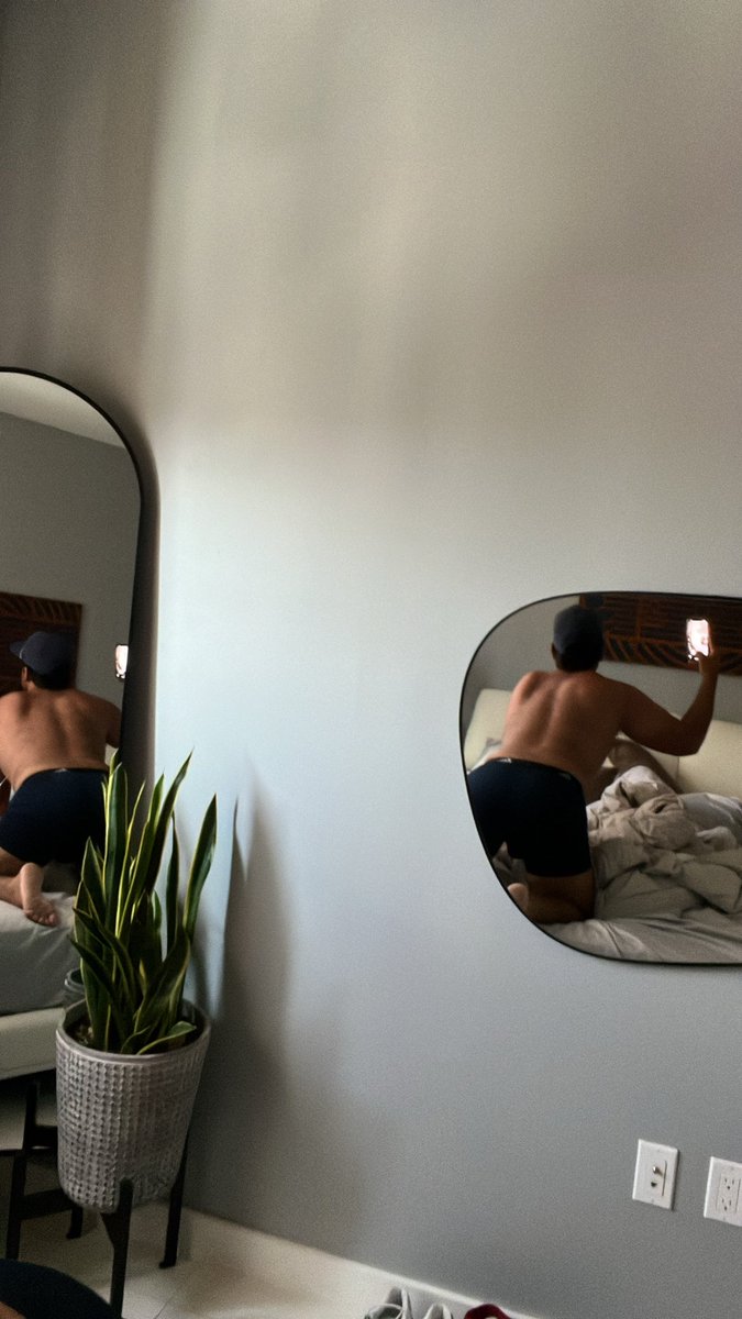 thatbottomdude's tweet photo. Horny for some masculine Daddy cock https://t.co/INcdTveMXg