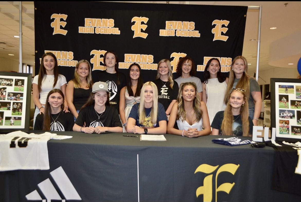 EvansFlagFB's tweet photo. Congratulations to Lilli Stephenson @lillistephonso7 for committing and signing with Emmanuel University to continue her Flag Football career at the college level.  She was a 4 year starting Varsity QB for the Lady Knights!  Go represent ! @CheneyAUG  @WJBF @AthleticsEvans https://t.co/amcTSOkqca