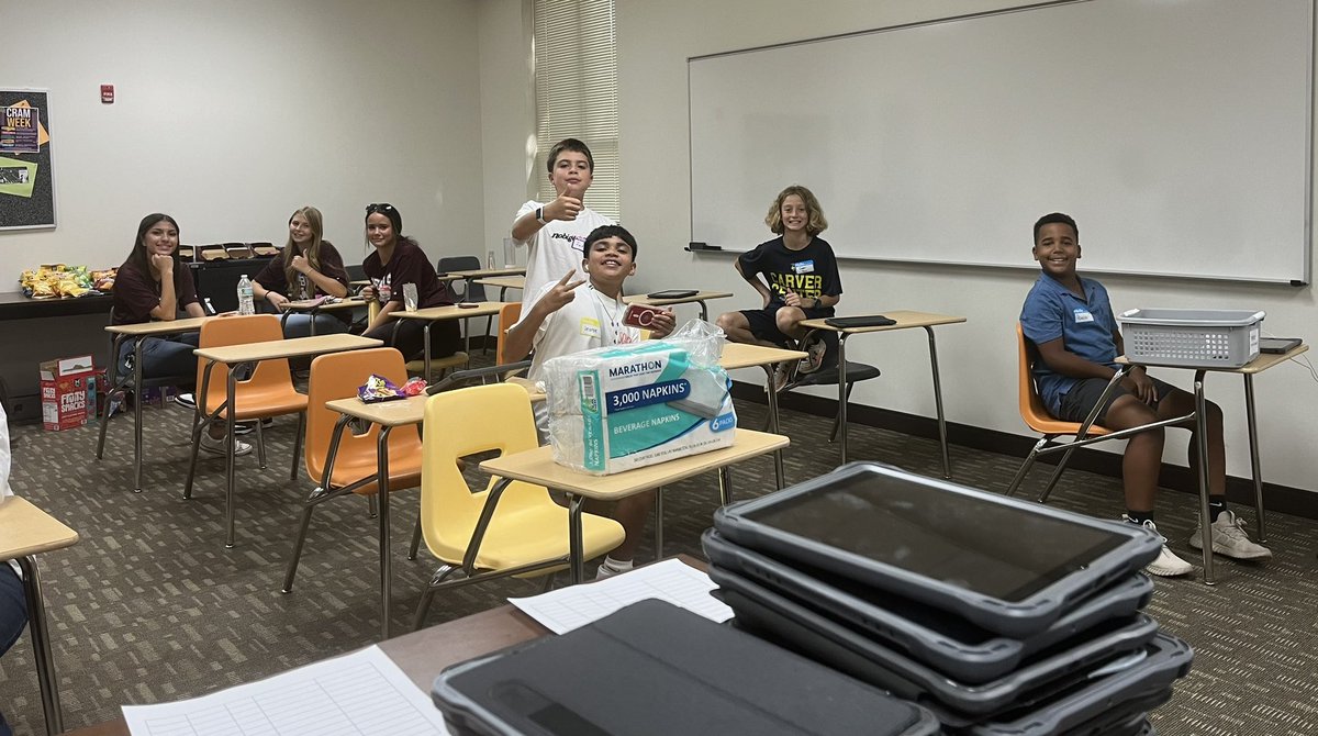 Elementary Elevate had the best volunteers today!! We are so grateful for their help. #MISDProud <a href="/Midland_ISD/">Midland ISD</a> <a href="/MISDTalent/">MISD Talent Development</a>