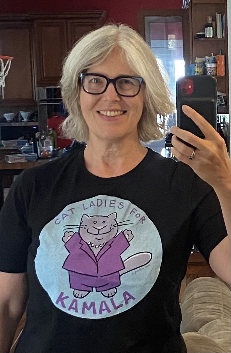 Anne Midgette (@classicalbeat) on Twitter photo Back when I was a full-time journalist I couldn't even take part in the Women's March. How times have changed. Meow. (Shirt designed by the wonderful <a href="/FranklinHabit/">Franklin Habit</a>, available at society6) #catladiesforKamala Back when I was a full-time journalist I couldn't even take part in the Women's March. How times have changed. Meow. (Shirt designed by the wonderful <a href="/FranklinHabit/">Franklin Habit</a>, available at society6) #catladiesforKamala