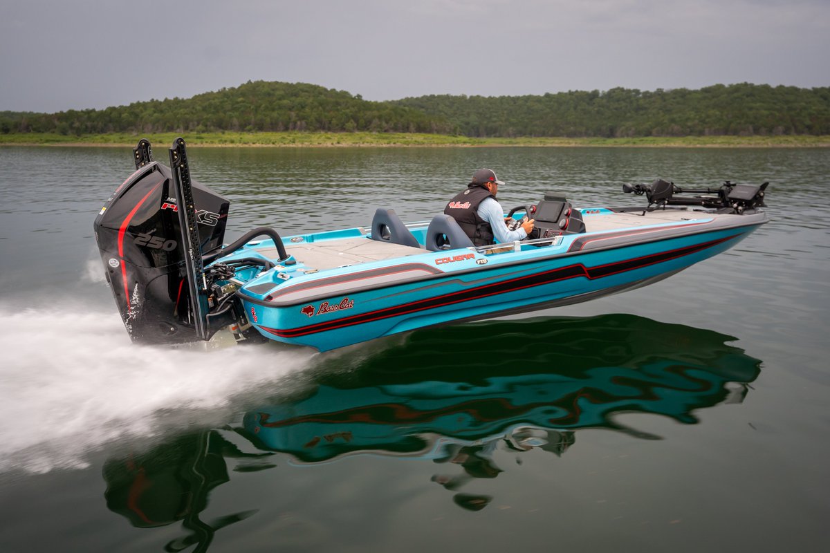 LIFT OFF in the Cougar FTD

#basscatboats #feeltherush