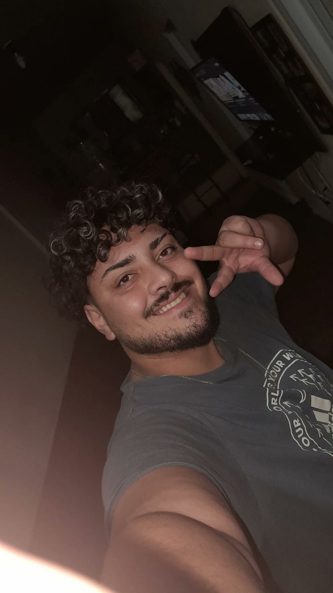 caiquera_'s tweet photo. Fotos que me fazem lembrar o quanto eu amo meus cachos KKKKKKKKKKKKKKKKKKKK https://t.co/loYyaWMbz8
