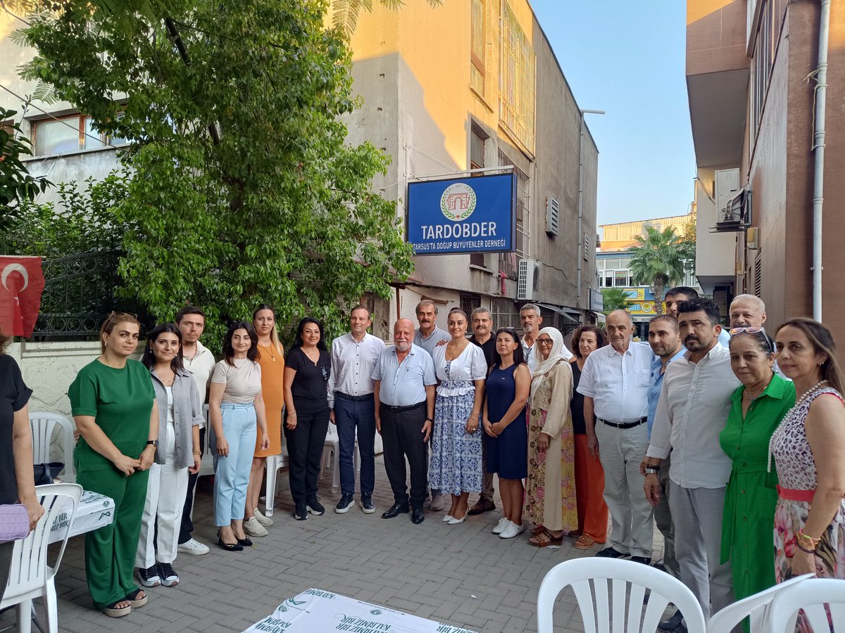AliUyantr's tweet photo. #TARDOBDER’in (Tarsus’ta Doğup Büyüyenler Derneği.)Dernek binasında düzenlemiş olduğu #Aşure Erkinliğindeyiz.Dernek Başkanı sayın Ümran Yıldırım hanımefendiye ve yönetim kurulu üyelerine teşekkür ediyoruz.Emeği geçen herkesin emeklerine sağlık.Hak kabul eylesin. https://t.co/WrdArw2h2l