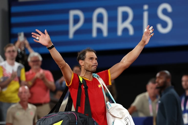 calacawey's tweet photo. Nadal se despide de París https://t.co/aOLBsgqSmT https://t.co/MMFJ9T9Tvf