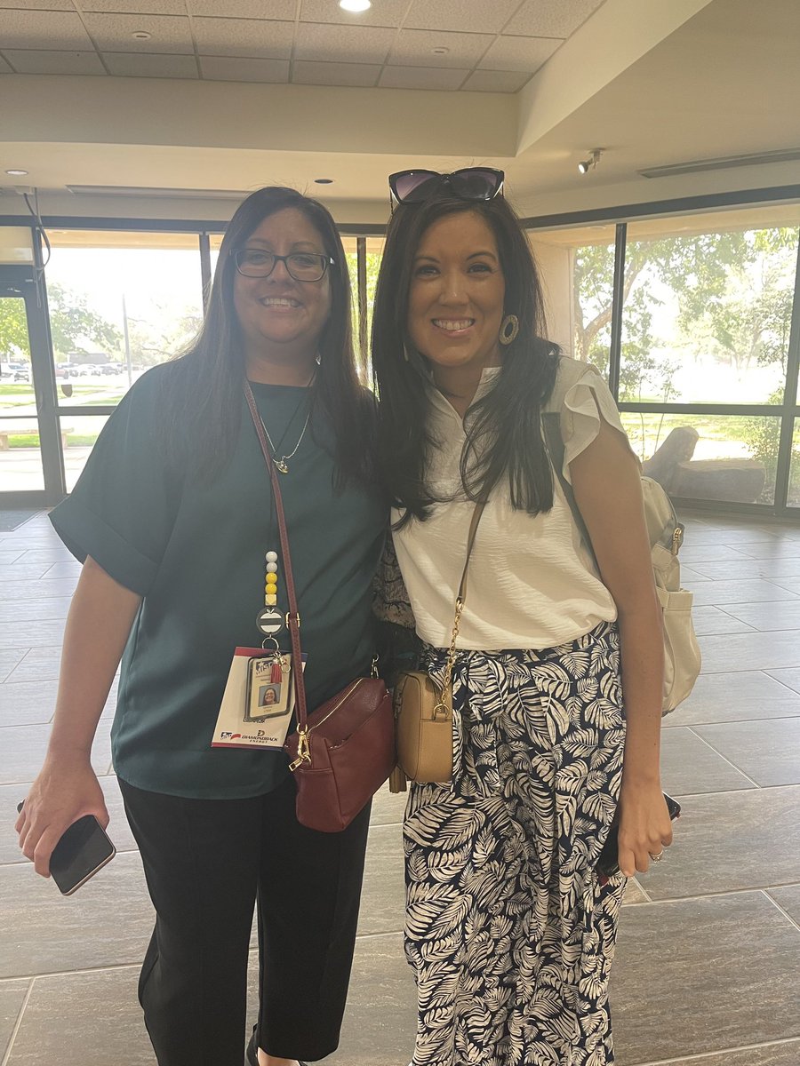 FranksElem's tweet photo. Another great day of learning for our Franks teachers!! #misd #madeinmisd #elevate https://t.co/rfse3JgWZp