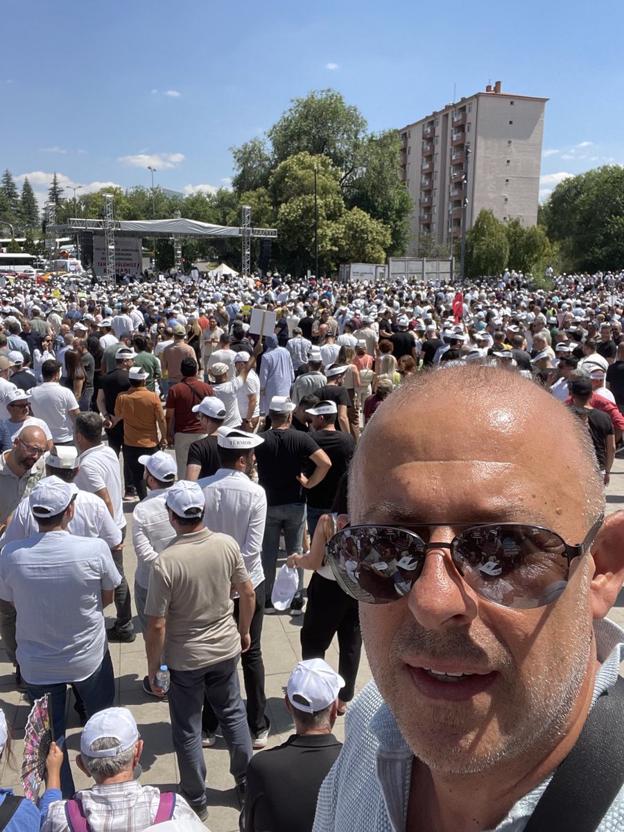 Haklı taleplerimizi haykırmak, sorunlarımıza çözüm bulmak için binlerce meslektaşımızla Ankara’dayız… ⁦<a href="/turmob/">TÜRMOB</a>⁩