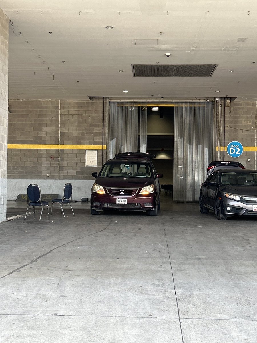 Scarlet is set up for <a href="/Otakon/">Otakon</a> Looking forward to seeing <a href="/KiwisSliced/">Sliced Kiwi Studios</a> and <a href="/JoushuJman/">JMan</a> and <a href="/Vivifxvivify/">✨ KT Lucas ✨ALA 2341</a> and the other #indiedevs and play #indiegames on #indiegamerow - thanks for the adult supervision <a href="/TheNobelOne/">Nobel Vale</a>