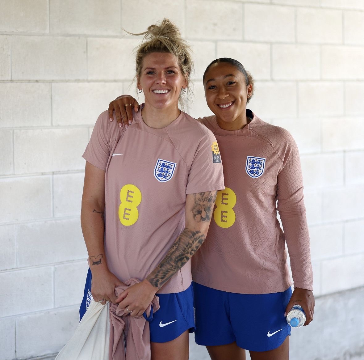 DailyLionesses's tweet photo. https://t.co/xgEfrSzVst