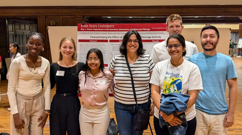 dsashital's tweet image. We had a great time at the @IowaStateU Summer Undergrad Research Symposium! Undergrads Sharon and Courtney and high school student Jasmine presented their research and we all enjoyed some ice cream after. Thanks for a fun a productive summer of research!