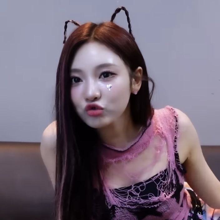 ningning tweet media