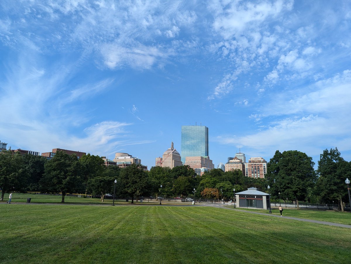moon's tweet photo. Beautiful morning for a walk through Boston, Planet Earth
on my way to #TESScon3 https://t.co/GETm0CyiZp