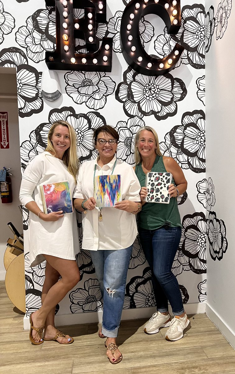 Mrs. Chareese Hatfield (@hatfieldc21) on Twitter photo WCHE celebrates year 10 for the 2024-2025 school year! We started by celebrating our fabulous grade level team leads. Such an awesome day! <a href="/amelia_russ/">AmeliaPaulRuss</a> <a href="/shroutc4/">Candice Shrout</a> <a href="/WCHDonna/">Donna Richardson</a> <a href="/wcheprincipals/">WCHEprincipals</a> ππππππ WCHE celebrates year 10 for the 2024-2025 school year! We started by celebrating our fabulous grade level team leads. Such an awesome day! <a href="/amelia_russ/">AmeliaPaulRuss</a> <a href="/shroutc4/">Candice Shrout</a> <a href="/WCHDonna/">Donna Richardson</a> <a href="/wcheprincipals/">WCHEprincipals</a> ππππππ
