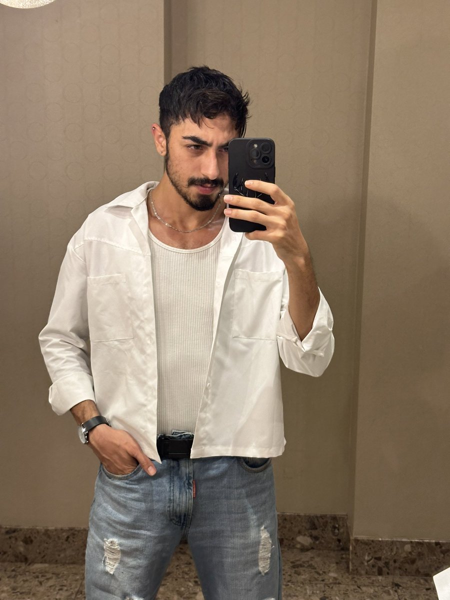 MoaazKhder's tweet photo. شو الوضع هون ماني مستخدم تويتر بعد 🤣🤍✨ https://t.co/jBZWRAg70X
