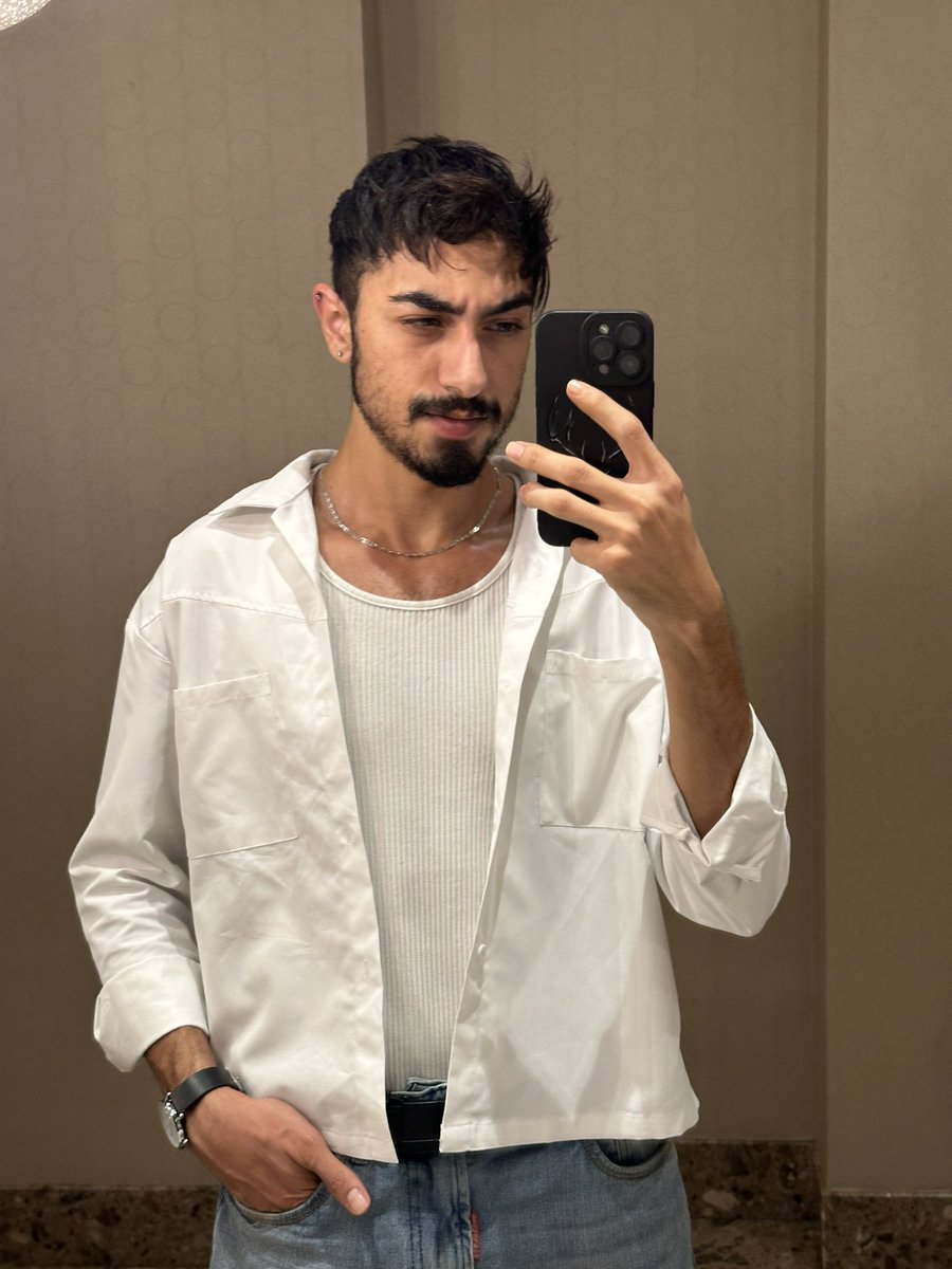 MoaazKhder's tweet photo. شو الوضع هون ماني مستخدم تويتر بعد 🤣🤍✨ https://t.co/jBZWRAg70X