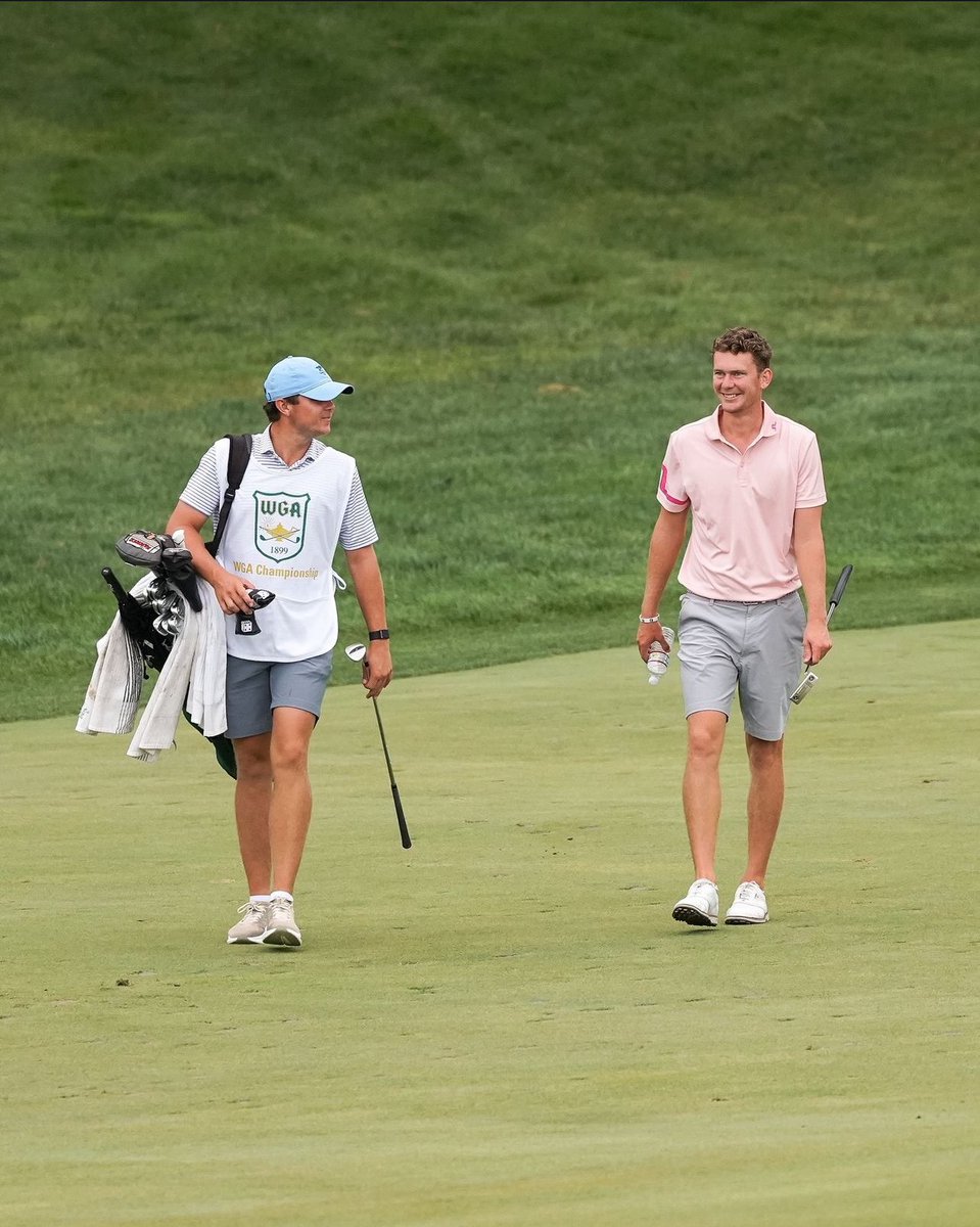 WrightStateGolf's tweet image. @MickyMathiesen and caddie Adam Horn smiles as they are on to match play tomorrow in the Western Am at Moraine CC! Started with 156 players and is now in the top 16!
Photo Credit: @wgachampionships