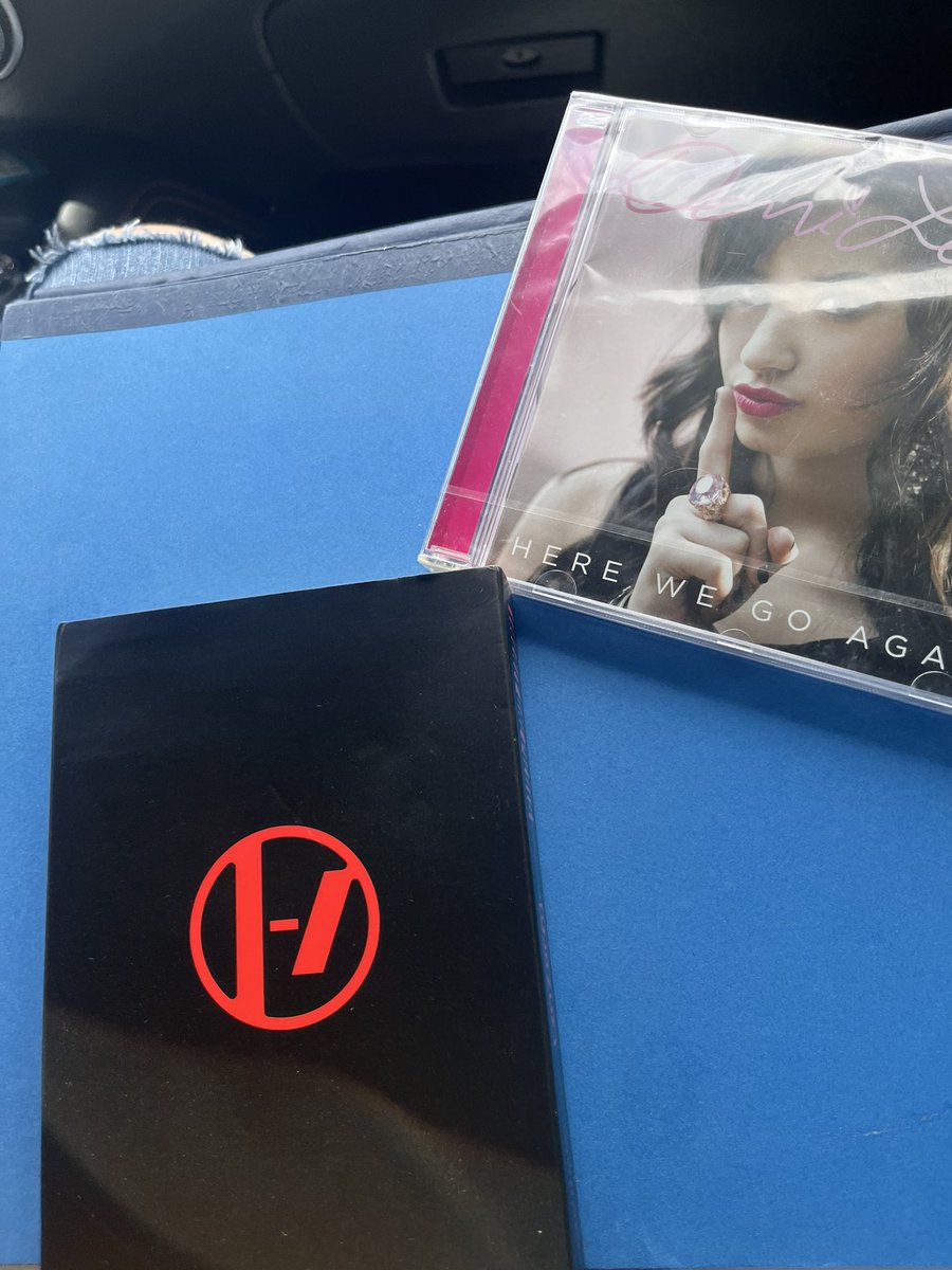 addysen 🦇 tweet media