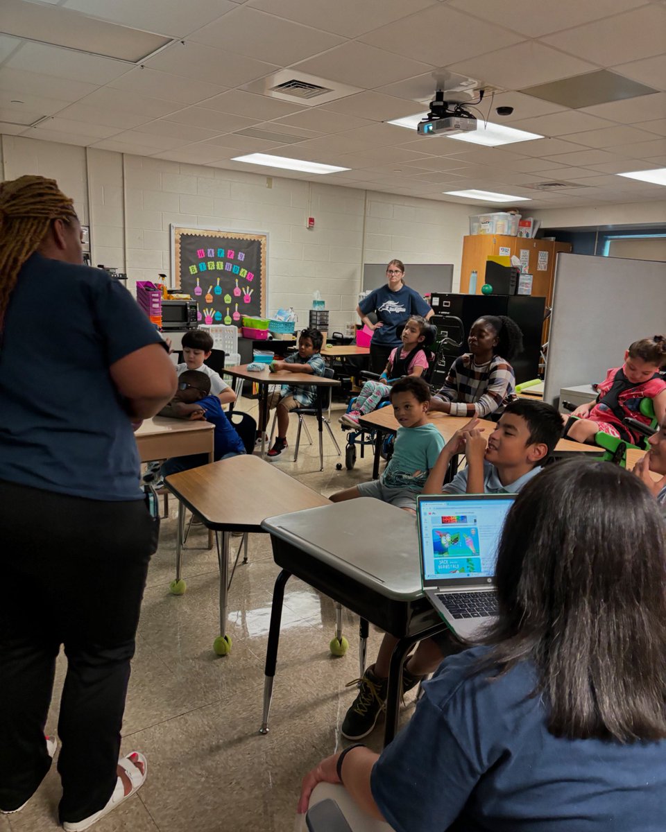 🌟 IPS Lew Wallace School 107 🌟 tweet media