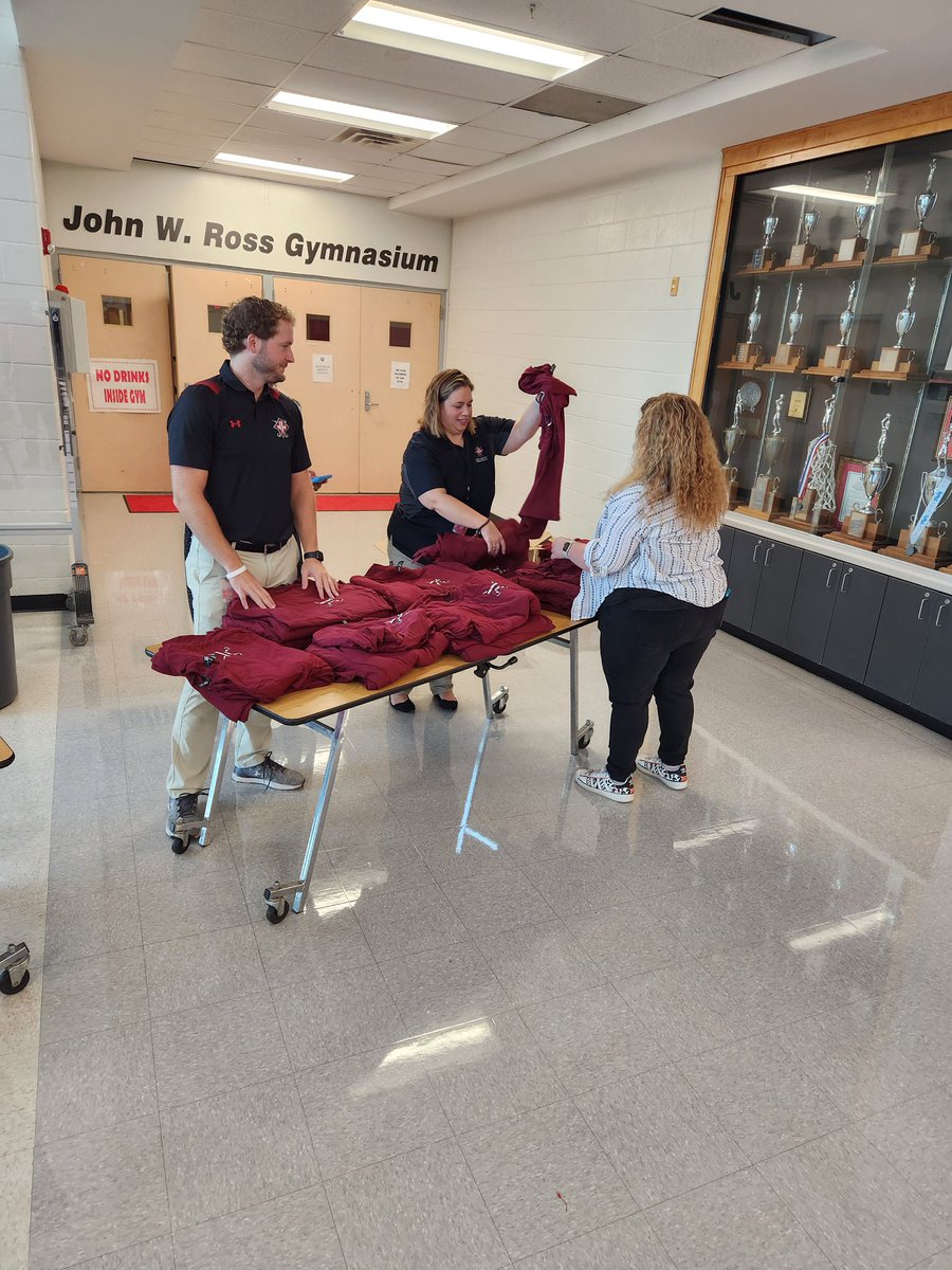 We. Are. Back. Together. Again. 

The FOCUSED RESET is underway. We had a great first day back with all staff as we gear up for the ultimate return of the best kids in Greenville. Stay tuned for more exciting news!

#TheFocusedReset #LeadingLikeGenerals