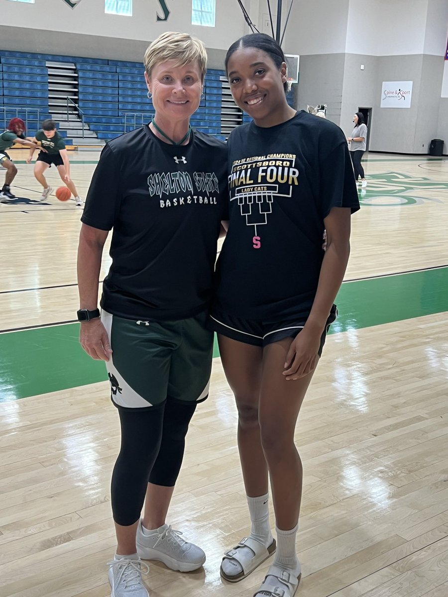 BreeSexton2's tweet photo. Thank you Coach Madonna for inviting me to your elite camp. Really enjoyed learning new ways the improve my game in the most efficient way! @SheltonStateWBB https://t.co/05A3blkvh6