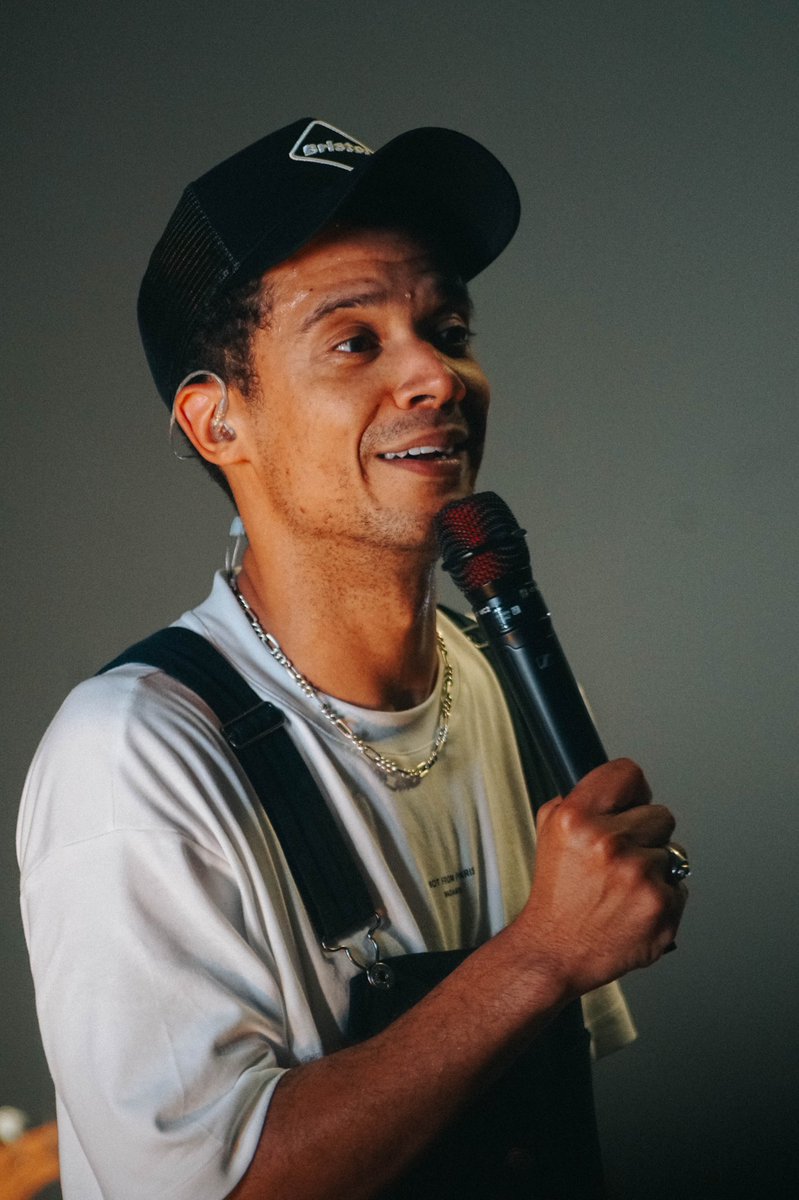 notatlantis_ace's tweet image. some photos i took with my digital camera at #raleighritchie !