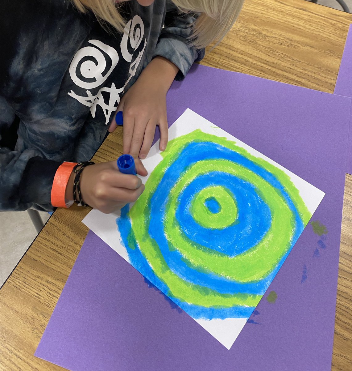 April Lammers tweet media