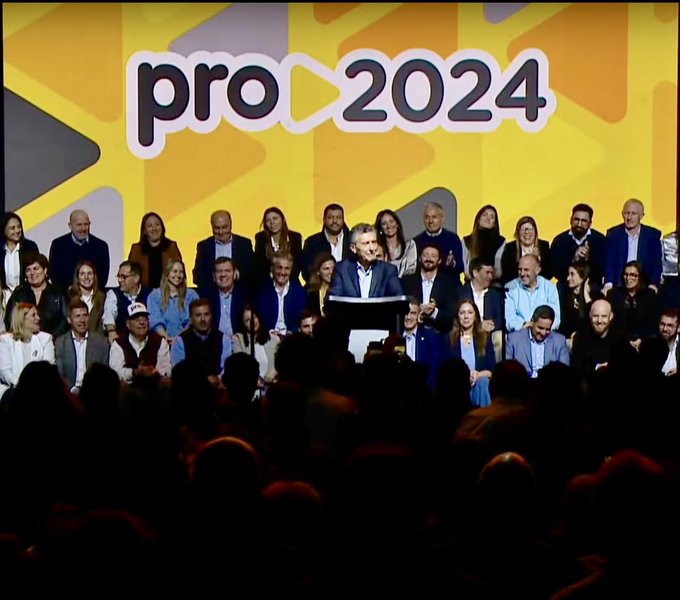 Macri sostuvo que el objetivo del PRO es "conquistar el poder, le moleste a quien le moleste".