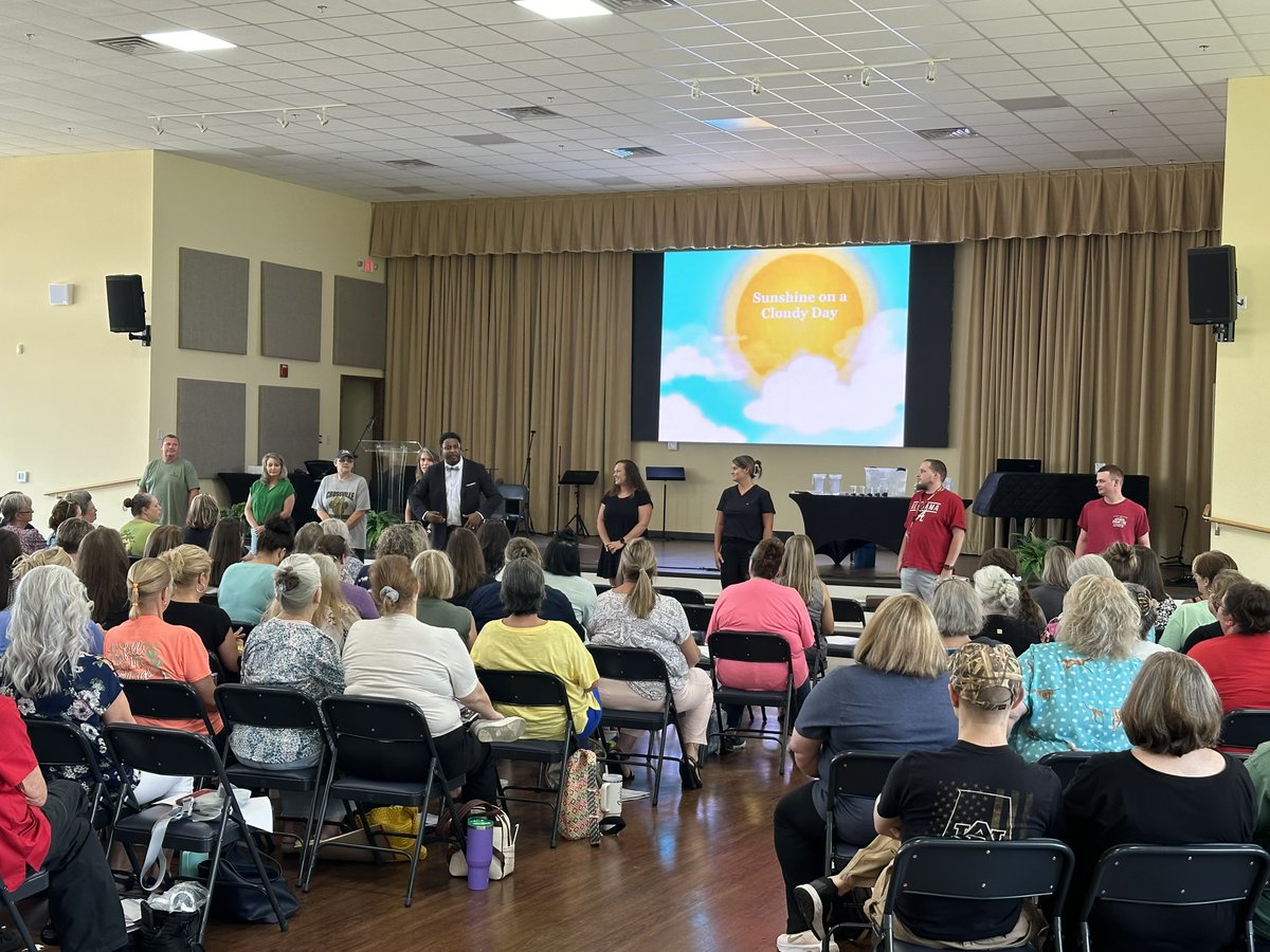 dekalbcnp's tweet photo. DeKalb County Child Nutrition Program kicked off the new school year today with the inspiring Hope Dealer, Ole Pete Key! ๐โจ
#DeKalbAL #DeKalbAlabama #DeKalb #ALSchools #DeKalbCounty https://t.co/RTaSziNzTI