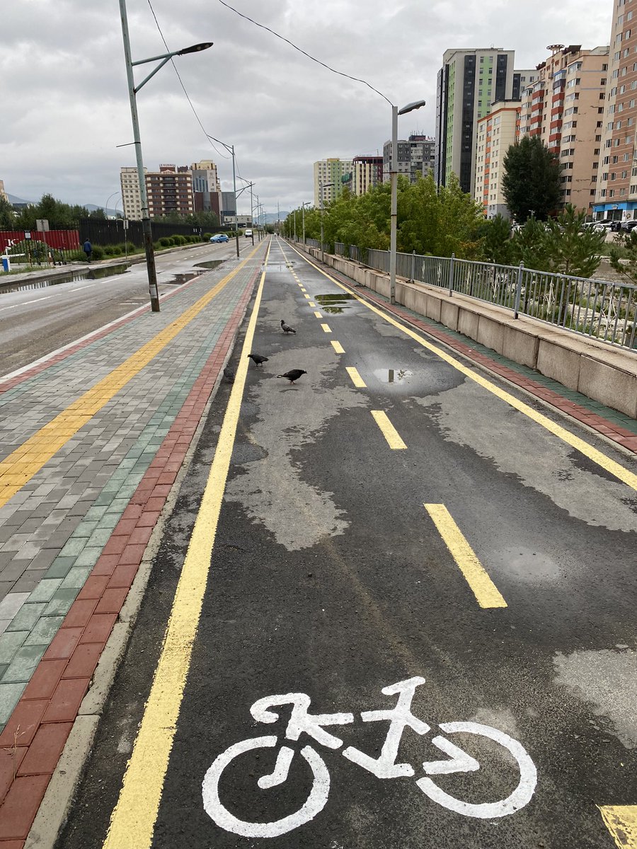 Өглөөний мэнд гадаа үнэхээр тасархай агаартай байна шүү